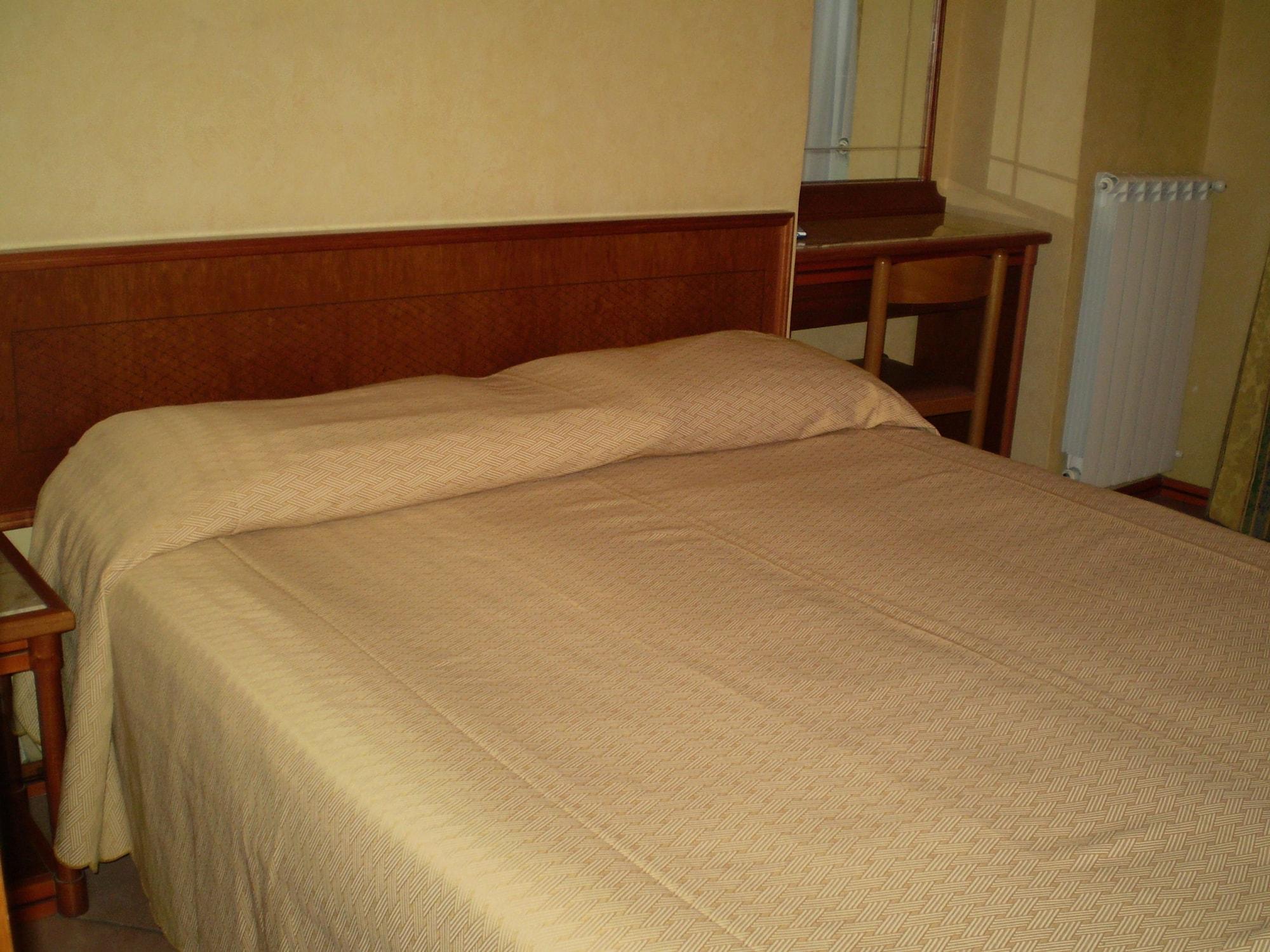 Hotel Pomezia Rom Exteriör bild